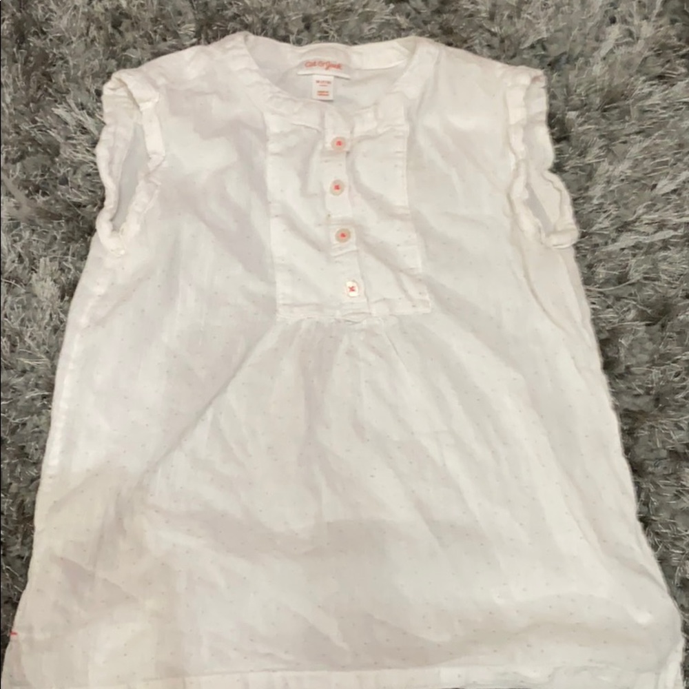 white tee